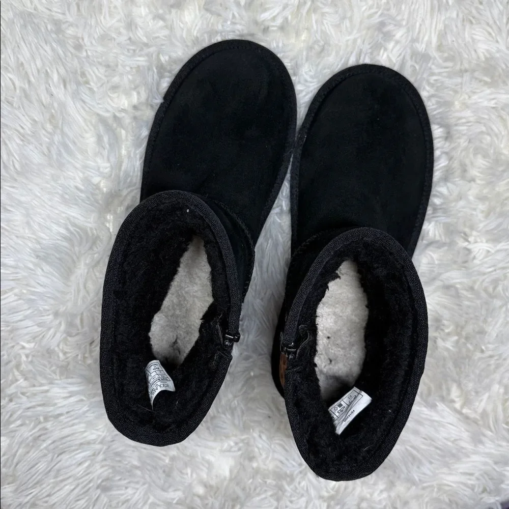 Koolaburra Black and Leopard Accent Boots